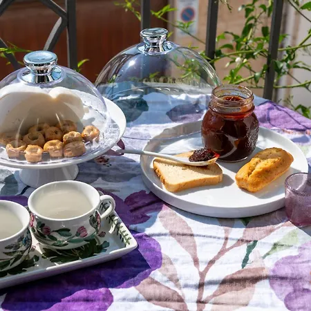 Dimora Violetta Guest house *